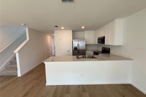 Touwnhouse à louer à Davenport, Floride: 3 chambres, 128.76 m2 № 2388141 - photo 5