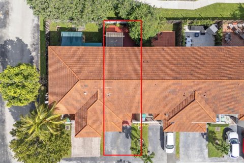 Adosado en venta en Miami, Florida, 3 dormitorios, 144.74 m2 № 1993774 - foto 6