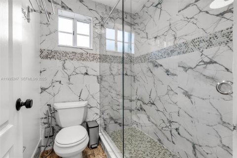 Adosado en venta en Miami, Florida, 3 dormitorios, 144.74 m2 № 1993774 - foto 23