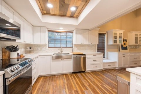 Villa ou maison à vendre à Hudson, Floride: 8 chambres, 346.34 m2 № 2403337 - photo 9