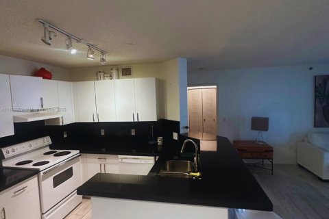Apartment in Aventura, Florida 1 bedroom, 69.68 sq.m. № 1887329 - photo 9