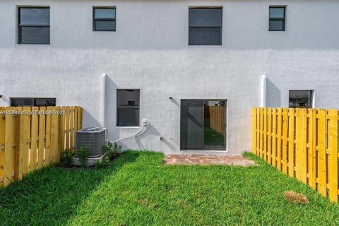Touwnhouse à vendre à Homestead, Floride: 3 chambres, 157.47 m2 № 2170986 - photo 20