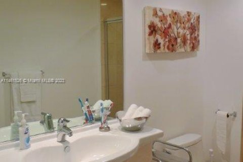 Condo in Hallandale Beach, Florida, 1 bedroom  № 1938036 - photo 7