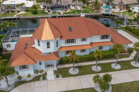 Villa ou maison à vendre à Punta Gorda, Floride: 3 chambres, 467.58 m2 № 2418398 - photo 2