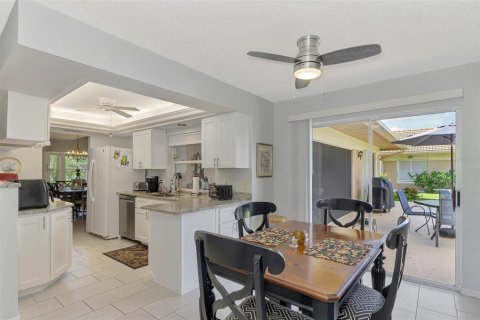 House in Venice, Florida 2 bedrooms, 197.79 sq.m. № 2152064 - photo 29