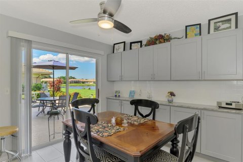 House in Venice, Florida 2 bedrooms, 197.79 sq.m. № 2152064 - photo 28