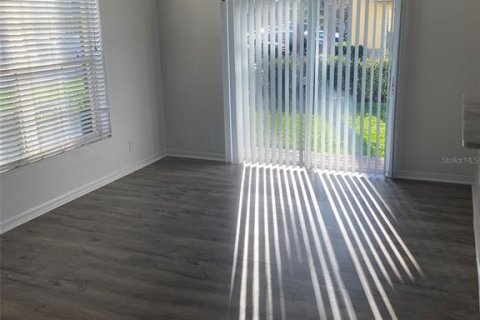 Condominio en alquiler en Saint Petersburg, Florida, 3 dormitorios, 124.95 m2 № 1844898 - foto 3