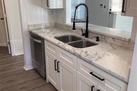 Condominio en alquiler en Saint Petersburg, Florida, 3 dormitorios, 124.95 m2 № 1844898 - foto 6