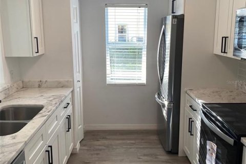 Condominio en alquiler en Saint Petersburg, Florida, 3 dormitorios, 124.95 m2 № 1844898 - foto 5