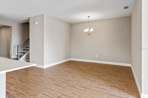 House in Winter Garden, Florida 6 bedrooms, 316.98 sq.m. № 2267331 - photo 8