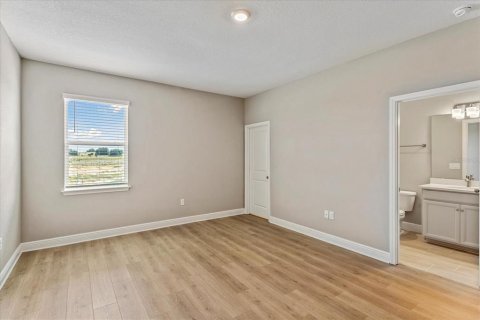 House in Winter Garden, Florida 6 bedrooms, 316.98 sq.m. № 2267331 - photo 25