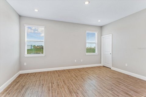 House in Winter Garden, Florida 6 bedrooms, 316.98 sq.m. № 2267331 - photo 14