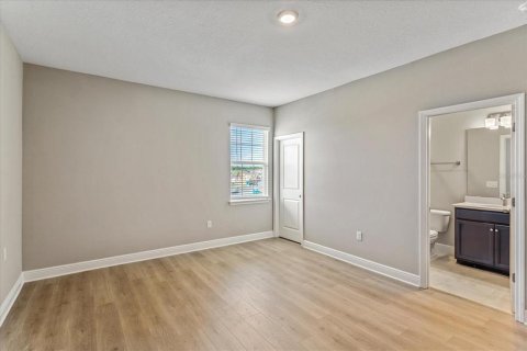 House in Winter Garden, Florida 6 bedrooms, 316.98 sq.m. № 2267331 - photo 27