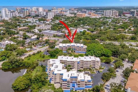 Condo in Sarasota, Florida, 2 bedrooms  № 1734818 - photo 5