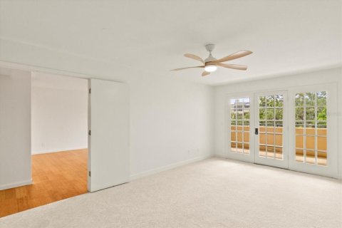 Condo in Sarasota, Florida, 2 bedrooms  № 1734818 - photo 25