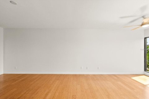 Condo in Sarasota, Florida, 2 bedrooms  № 1734818 - photo 10