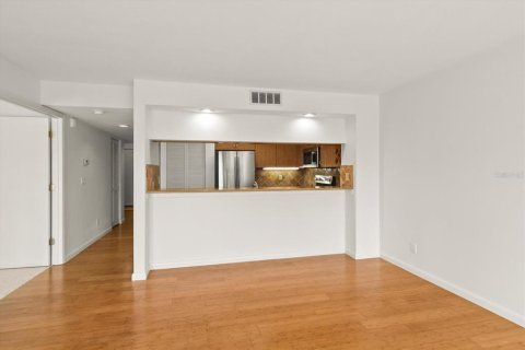 Condo in Sarasota, Florida, 2 bedrooms  № 1734818 - photo 18