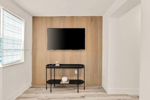 Appartement à louer à Miami, Floride: 2 chambres, 191.38 m2 № 2001082 - photo 21