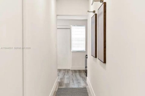 Appartement à louer à Miami, Floride: 2 chambres, 191.38 m2 № 2001082 - photo 14