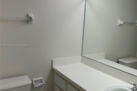 Купить кондоминиум в Майами, Флорида 2 спальни, 108.7м2, № 1968542 - фото 19