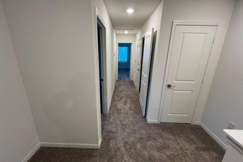 Townhouse in Davenport, Florida 3 bedrooms, 156.73 sq.m. № 2110972 - photo 6