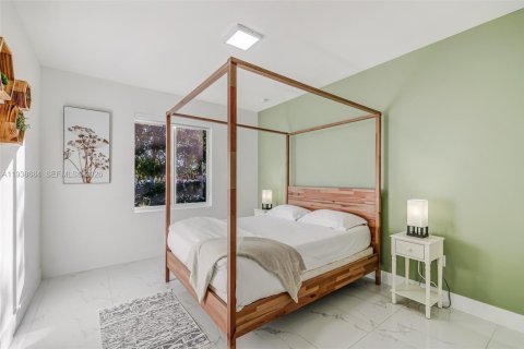 Villa ou maison à vendre à Cutler Bay, Floride: 5 chambres, 208.66 m2 № 1996058 - photo 17