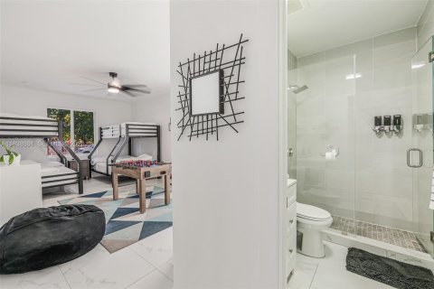 Villa ou maison à vendre à Cutler Bay, Floride: 5 chambres, 208.66 m2 № 1996058 - photo 11