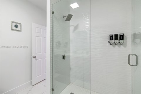 Villa ou maison à vendre à Cutler Bay, Floride: 5 chambres, 208.66 m2 № 1996058 - photo 25