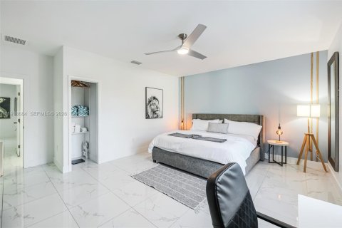 Villa ou maison à vendre à Cutler Bay, Floride: 5 chambres, 208.66 m2 № 1996058 - photo 22