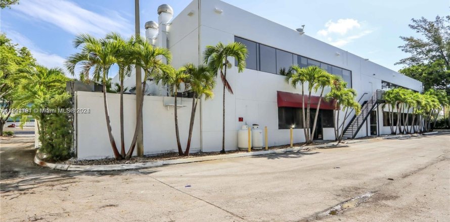 Bureau à Doral, Floride № 1182430