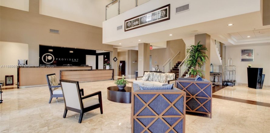 Condo in Doral, Florida, 1 bedroom № 2015108