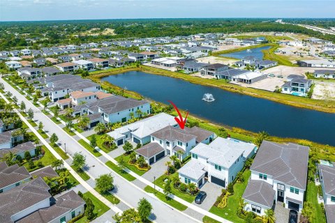 Casa en venta en Palm Beach Gardens, Florida, 5 dormitorios, 333.7 m2 № 1818424 - foto 3