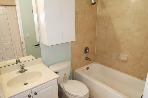 Townhouse in Homestead, Florida 4 bedrooms, 161.28 sq.m. № 1994437 - photo 20