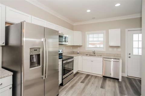 Снять в аренду квартиру в Сент-Питерсберг, Флорида 7 комнат, 87.14м2, № 1831536 - фото 7