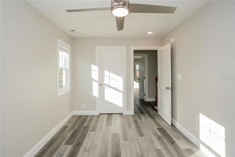 Снять в аренду квартиру в Сент-Питерсберг, Флорида 7 комнат, 87.14м2, № 1831536 - фото 12