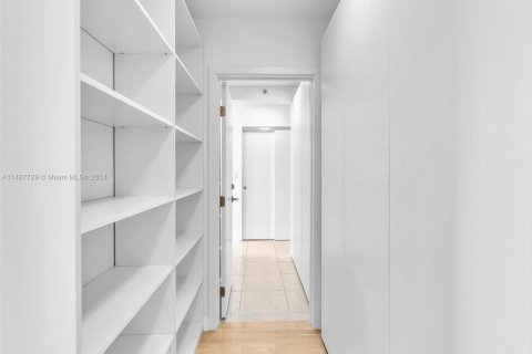 Condominio en venta en Miami Beach, Florida, 2 dormitorios, 155.15 m2 № 1958905 - foto 30