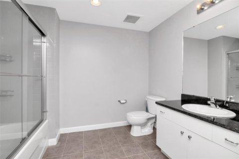 Copropriété à louer à Tampa, Floride: 2 chambres, 129.04 m2 № 1821155 - photo 6
