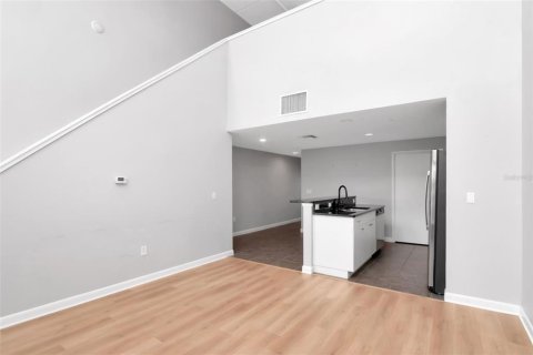 Copropriété à louer à Tampa, Floride: 2 chambres, 129.04 m2 № 1821155 - photo 10