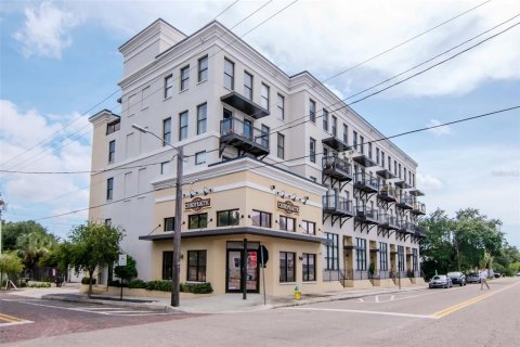 Copropriété à louer à Tampa, Floride: 2 chambres, 129.04 m2 № 1821155 - photo 2