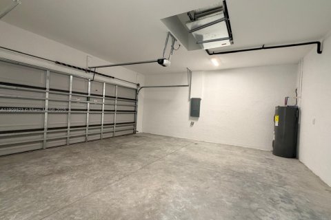 House in Lehigh Acres, Florida 3 bedrooms № 1972568 - photo 20