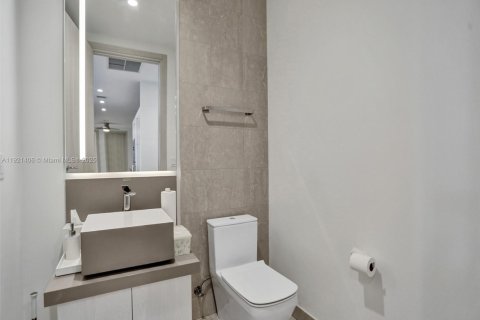 Снять в аренду кондоминиум в Майами, Флорида 3 спальни, 192.87м2, № 2079566 - фото 15