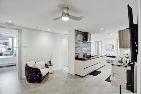 Снять в аренду кондоминиум в Майами, Флорида 3 спальни, 192.87м2, № 2079566 - фото 5