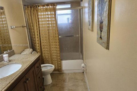 Купить кондоминиум в Майами, Флорида 2 спальни, 122.17м2, № 2013127 - фото 15