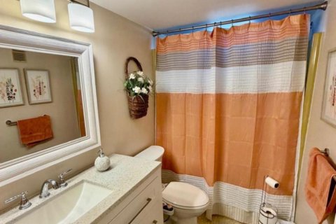Condo in Boynton Beach, Florida, 2 bedrooms  № 2392619 - photo 11