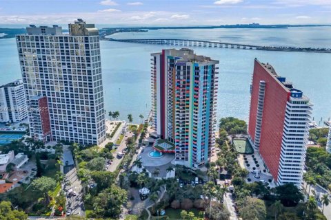 Condominio en venta en Miami, Florida, 1 dormitorio, 96.8 m2 № 1860248 - foto 24