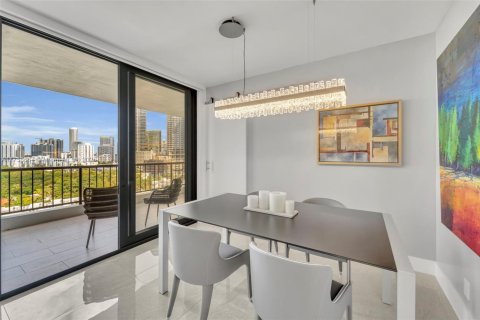 Condominio en venta en Miami, Florida, 1 dormitorio, 96.8 m2 № 1860248 - foto 5