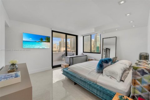 Condominio en venta en Miami, Florida, 1 dormitorio, 96.8 m2 № 1860248 - foto 11