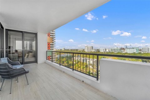 Condominio en venta en Miami, Florida, 1 dormitorio, 96.8 m2 № 1860248 - foto 17