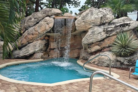 Condominio en venta en Orlando, Florida, 1 dormitorio, 62.99 m2 № 2234378 - foto 4