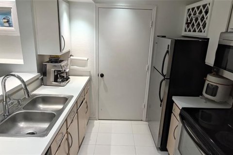 Condominio en venta en Orlando, Florida, 1 dormitorio, 62.99 m2 № 2234378 - foto 6